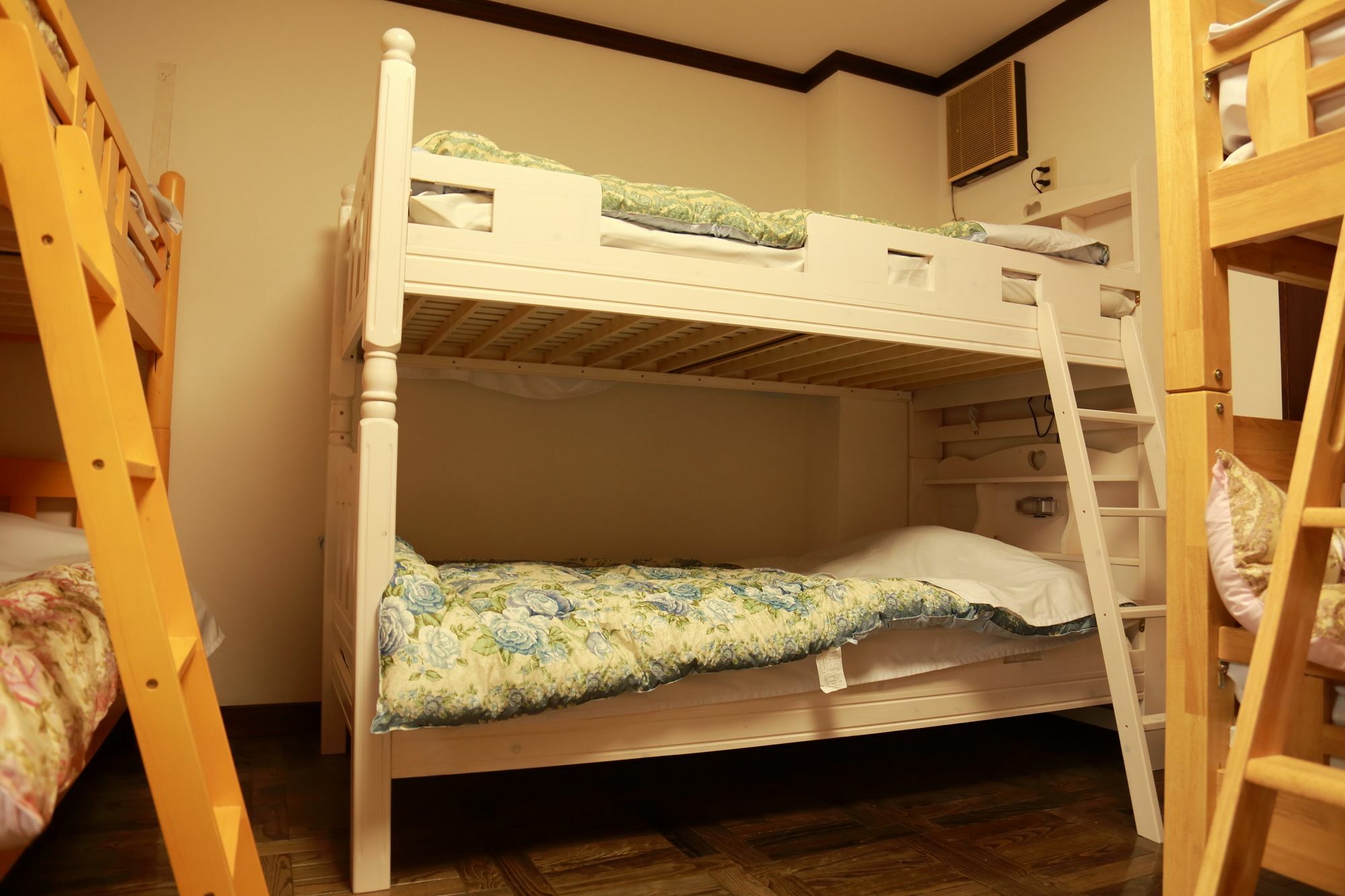 Guest House Fun Ōsaka Eksteriør bilde