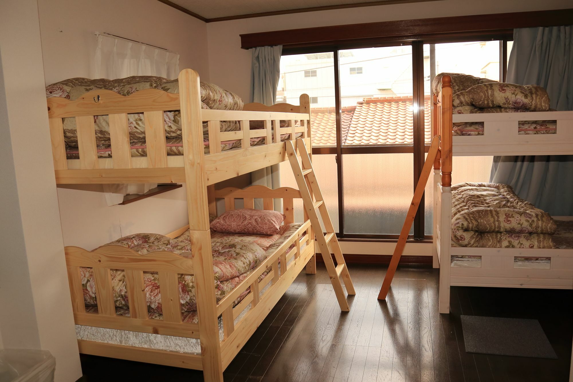 Guest House Fun Ōsaka Eksteriør bilde